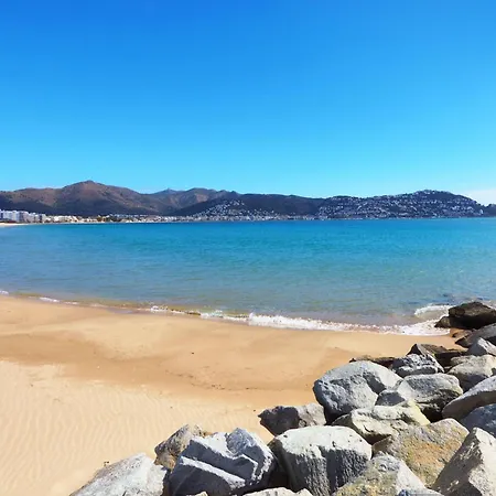 Puerto Simona By Interhome 罗萨斯